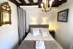 Chambre-face-lit