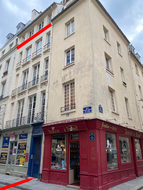 Historic building entrance on Île Saint-Louis Paris