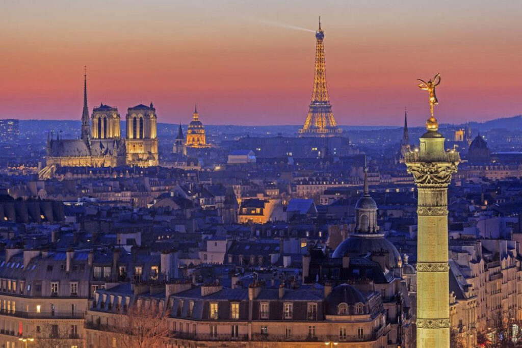 Overview of Paris neighborhoods along the Seine River